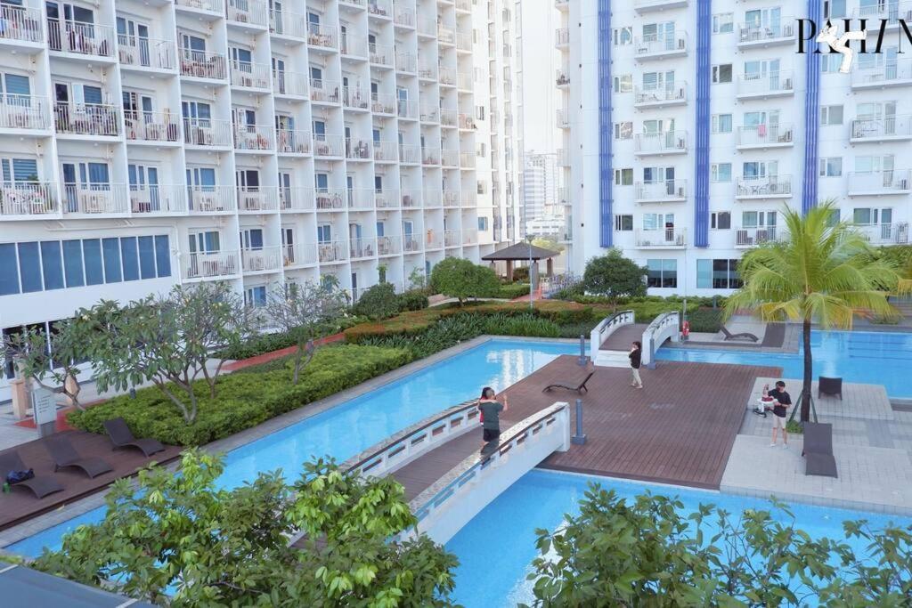 1 Bedroom In Jazz Residences Makati Apartment
